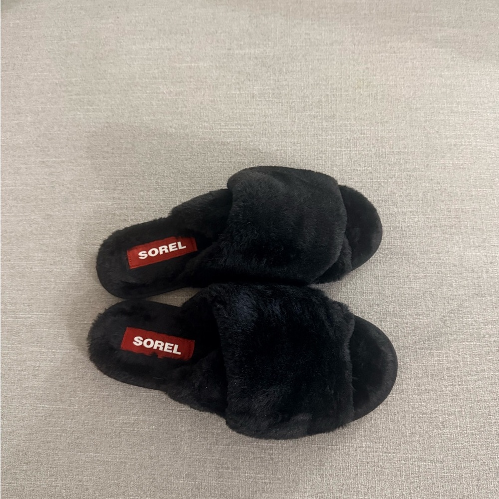Sorel Women's Black Faux Fur Insulated Slippers - Picture 5 of 9